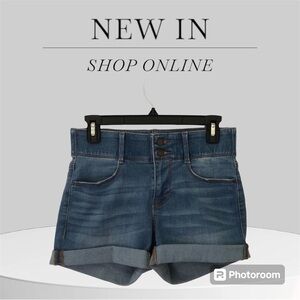 Apt 9  Woman’s Size 4 Tummy Control Short